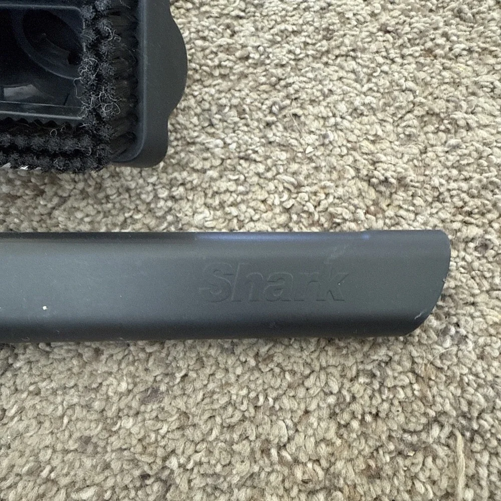 Shark Model: 284FFJ700 Pet Multi-Tool Dusting Brush Vacuum Attachment‎ Angled